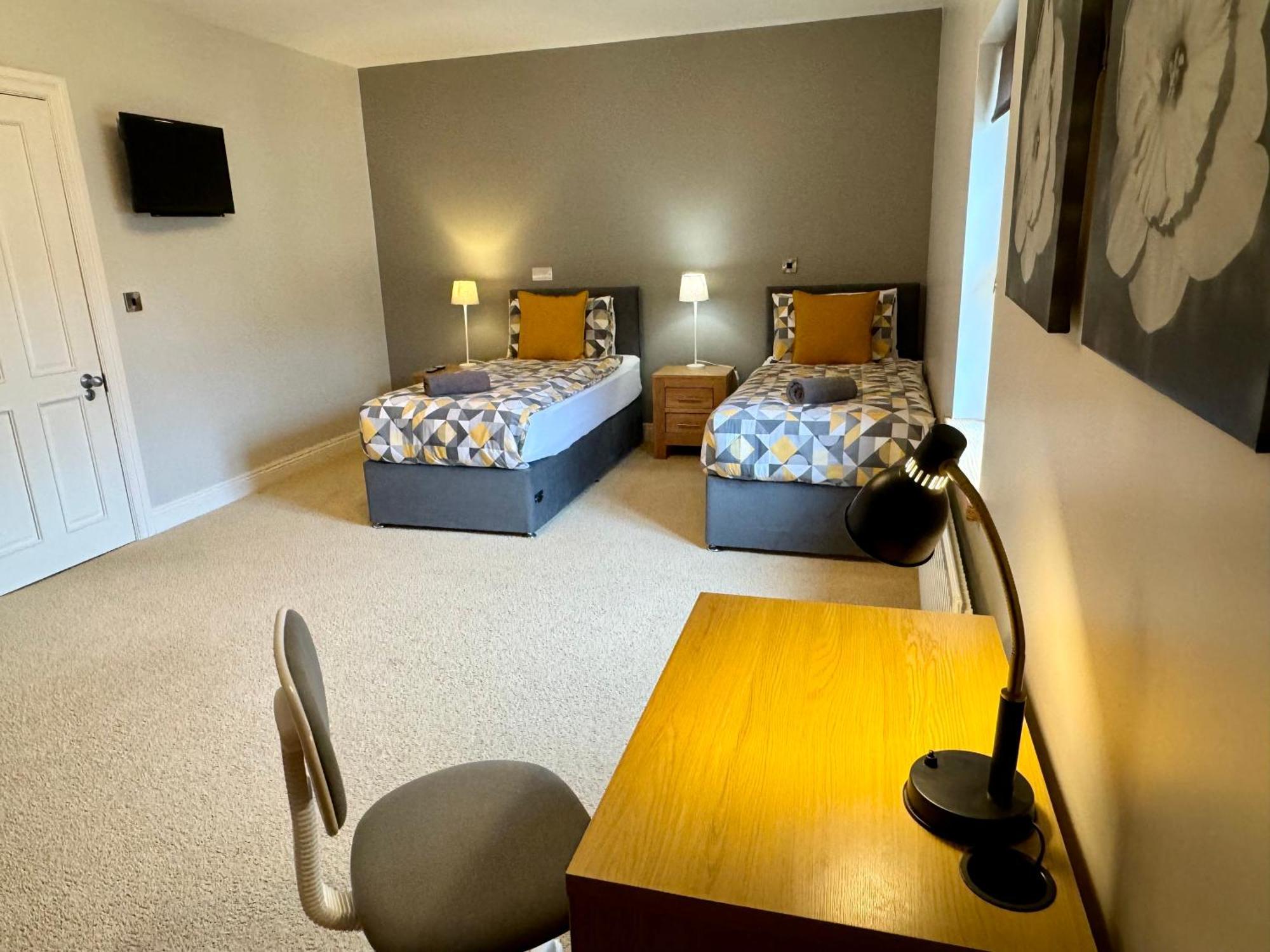 3 Castle Hume Court Holiday House Эннискиллен Экстерьер фото