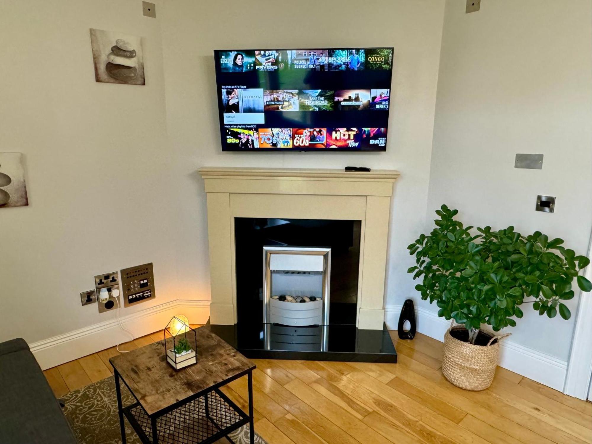 3 Castle Hume Court Holiday House Эннискиллен Экстерьер фото