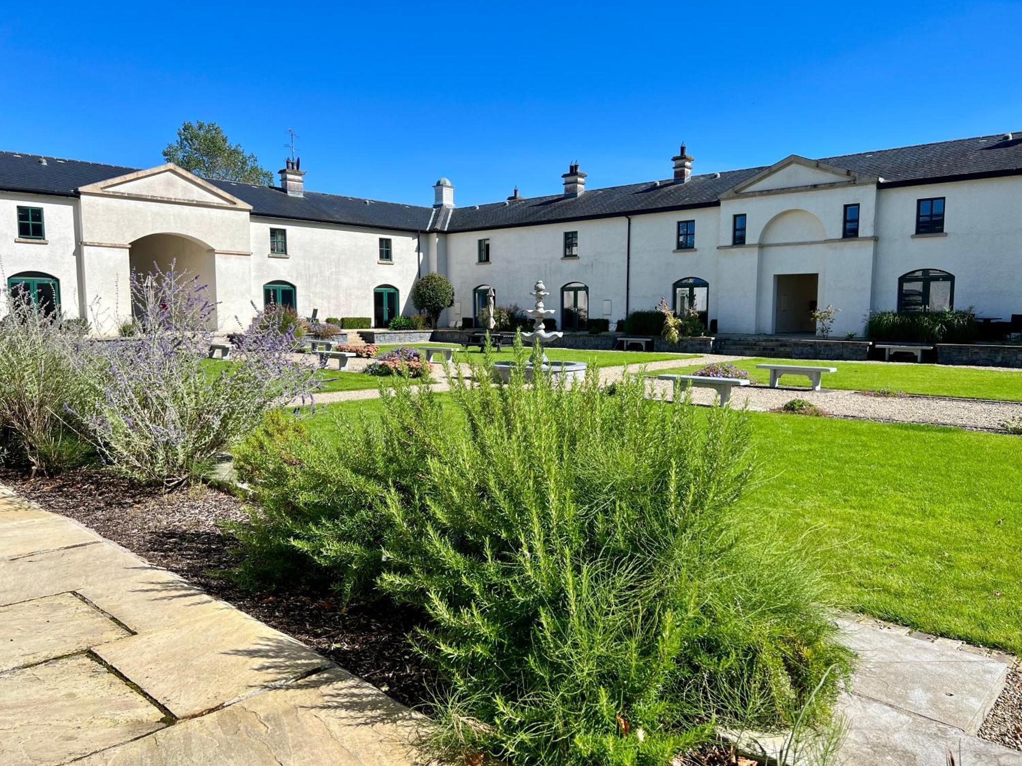 3 Castle Hume Court Holiday House Эннискиллен Экстерьер фото